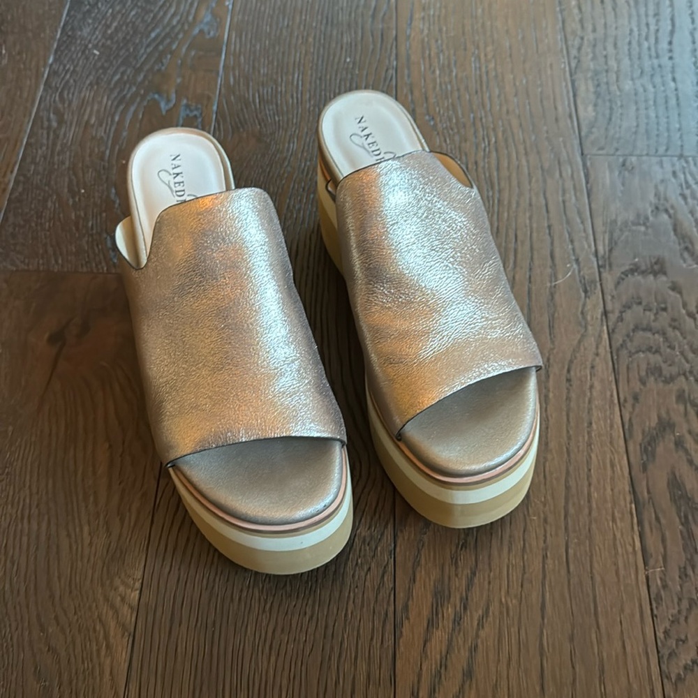 Naked feet shoes